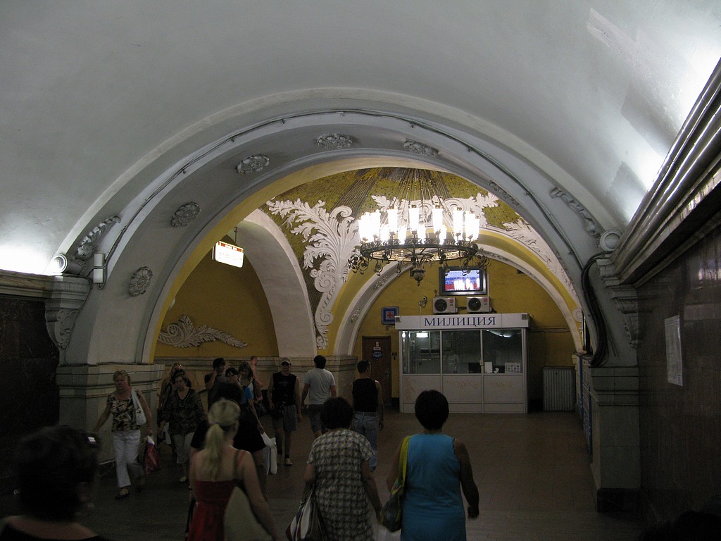 2010-07-16_12-13_img_3469_moskesvske_metro_belorusskaya.jpg