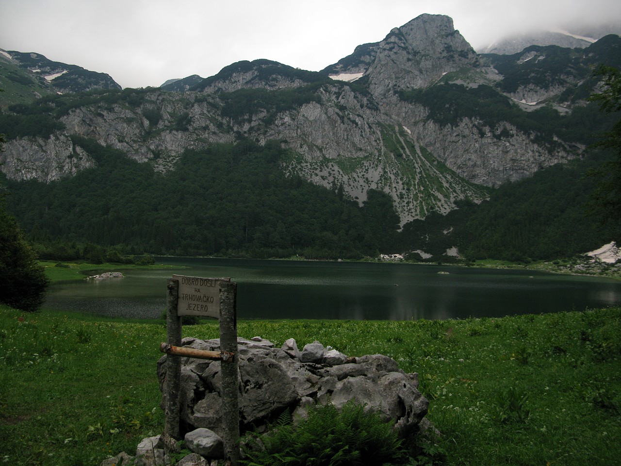 2013-06-26_16-04_IMG_6556_Maglic_-_Trnovacko_jezero.JPG