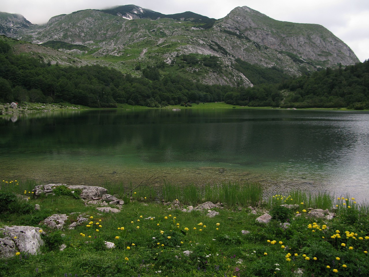 2013-06-27_16-45_IMG_6682_Maglic_-_Trnovacko_jezero.JPG