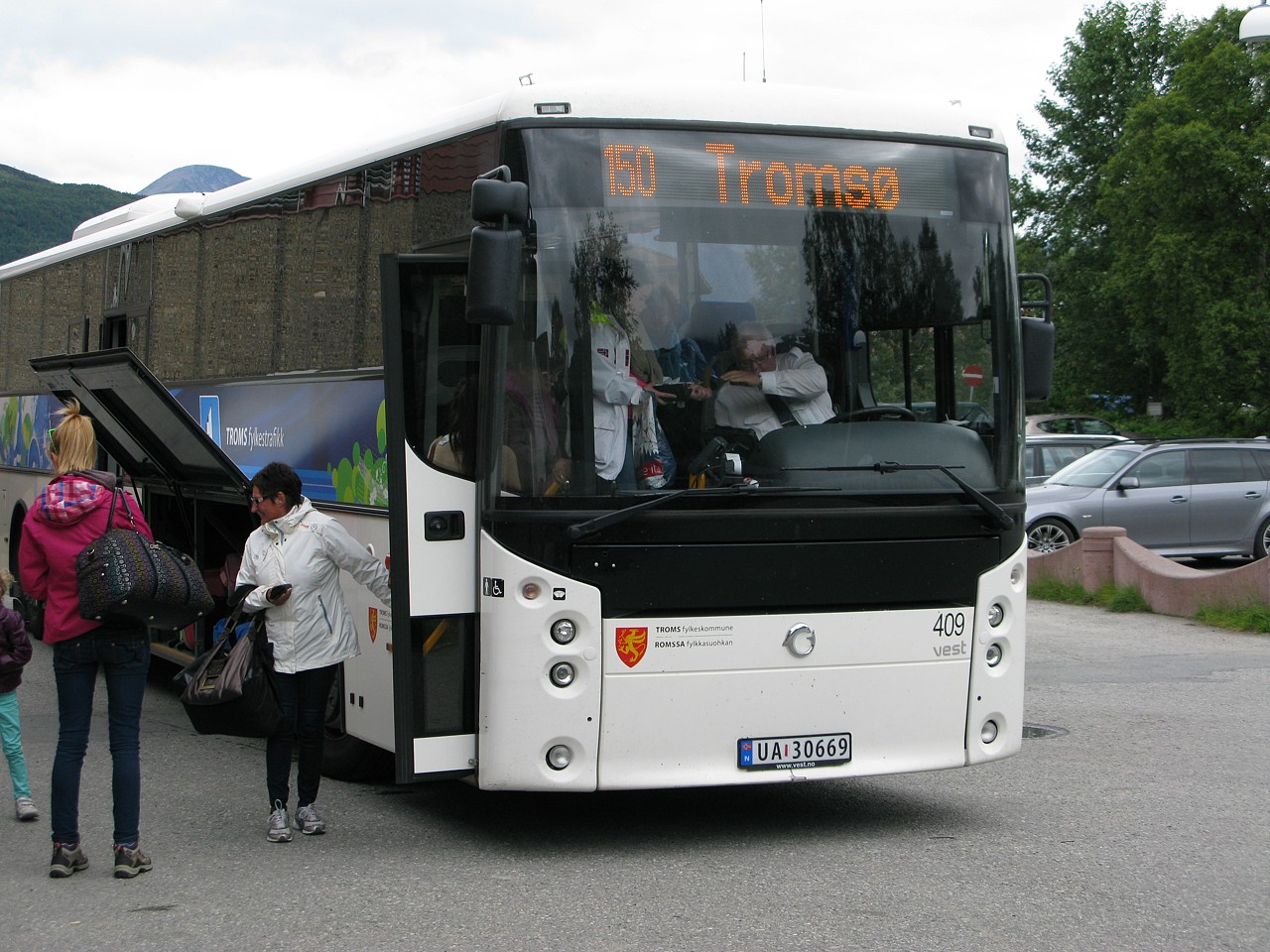 2013-07-17_12-57_IMG_7251_Bus_Alta_-_Olderdalen.JPG